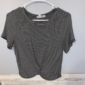 Cropped stripped t-shirt Small-Medium